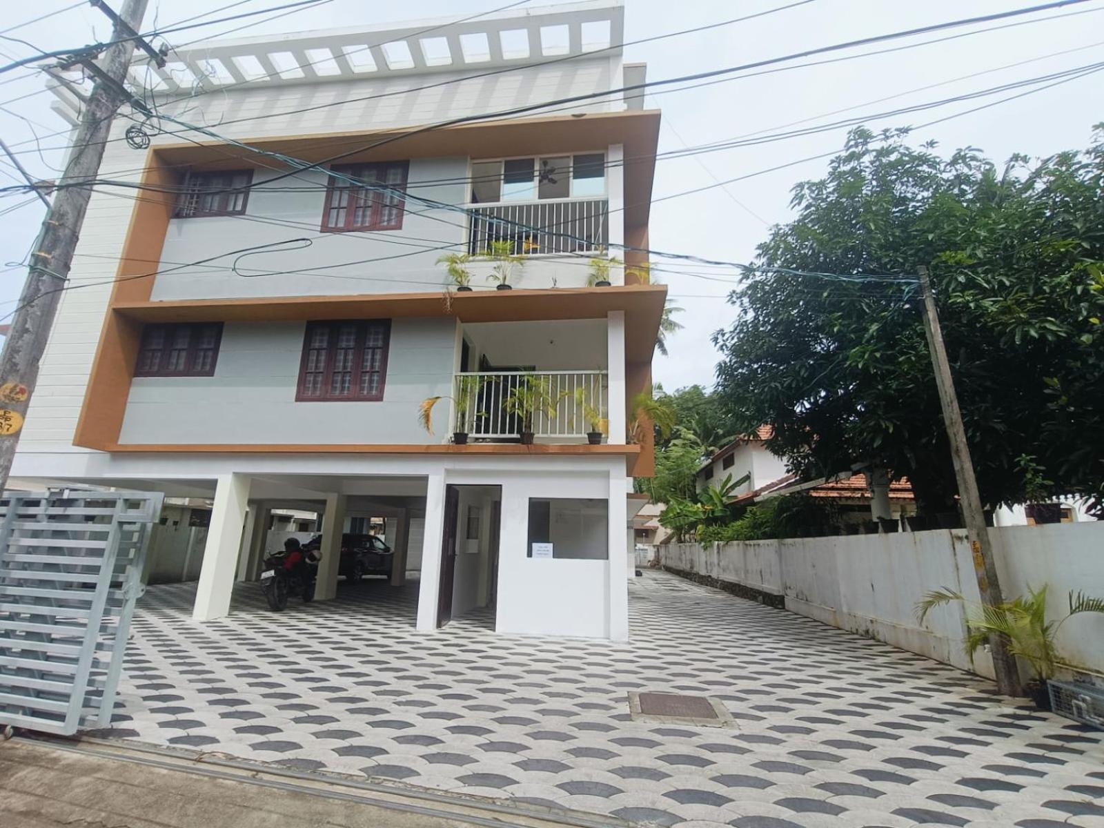 West Darshan Apartments And Villas Thiruvananthapuram Екстериор снимка