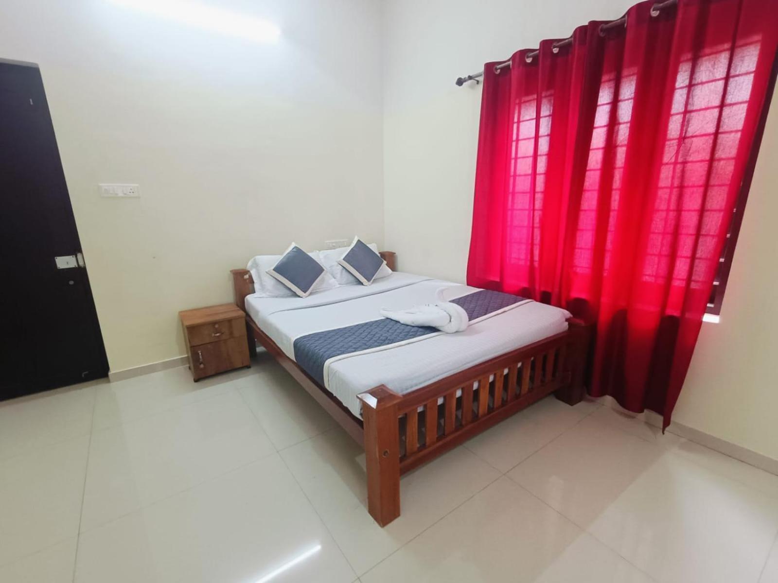 West Darshan Apartments And Villas Thiruvananthapuram Екстериор снимка